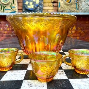 Vintage carnival Indiana Glass Harvest grape Amber punch bowl and 4 cups